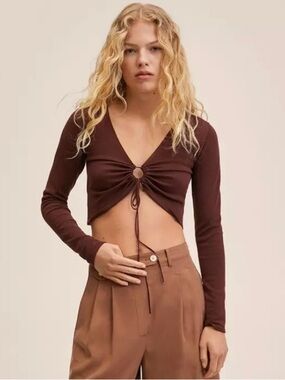 MNG Long-Sleeve Brown Ruched Ring Crop Top size medium
